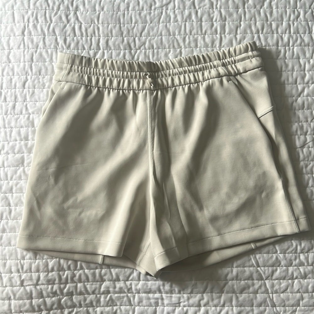 Lululemon Softstreme shorts